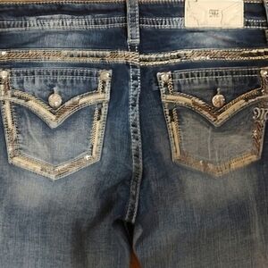 Beautiful Miss Me Low Rise Ankle Skinny Jeans With 28" Inseam